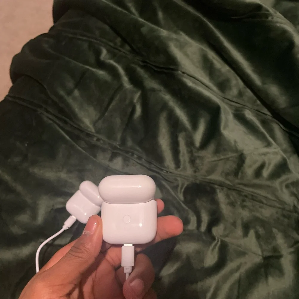 Air pods
